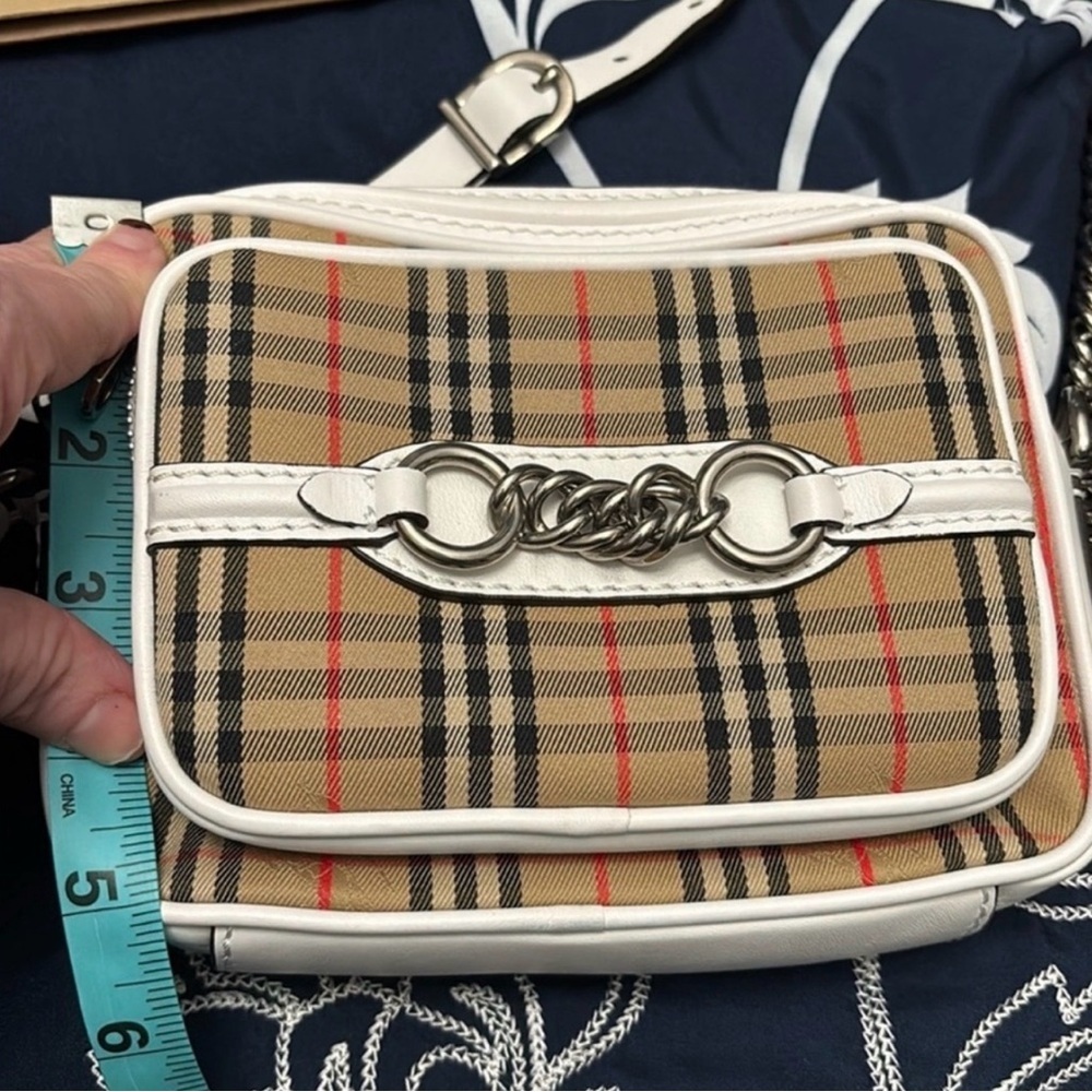 Authentic Like New Burberry Check Canvas Link Camera Bag - Picture 10 of 15